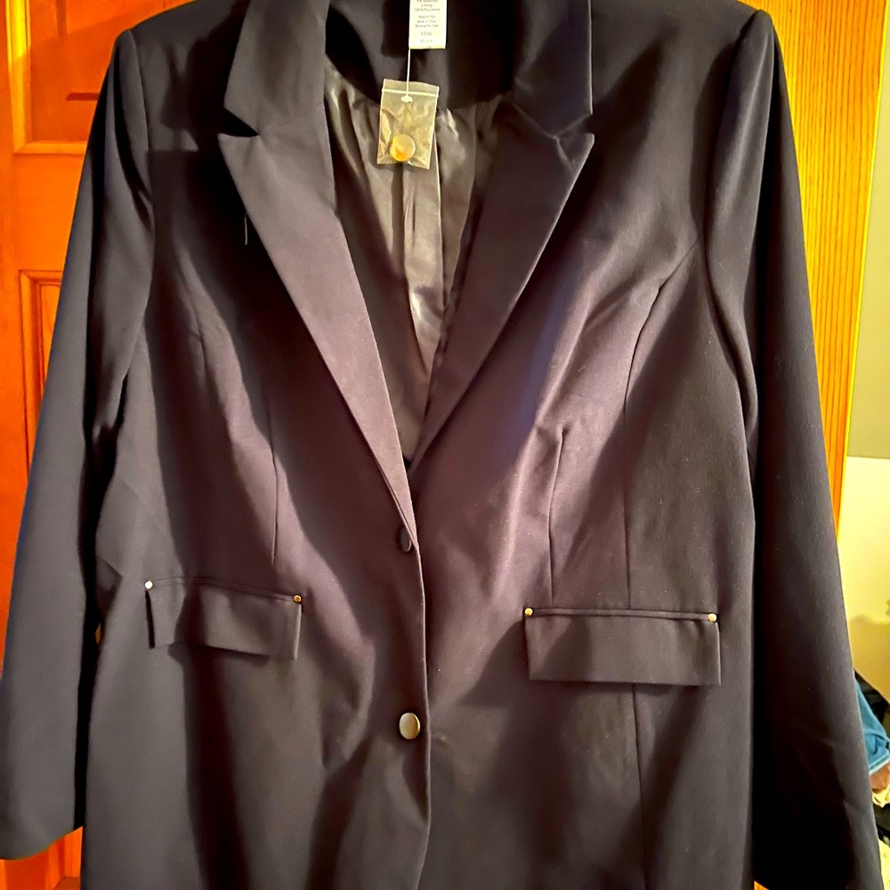 Navy Blue blazer.  New never worn.  Smoke free home.